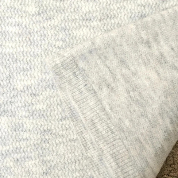 Ann Taylor LOFT sweater, size SP - Picture 8 of 9